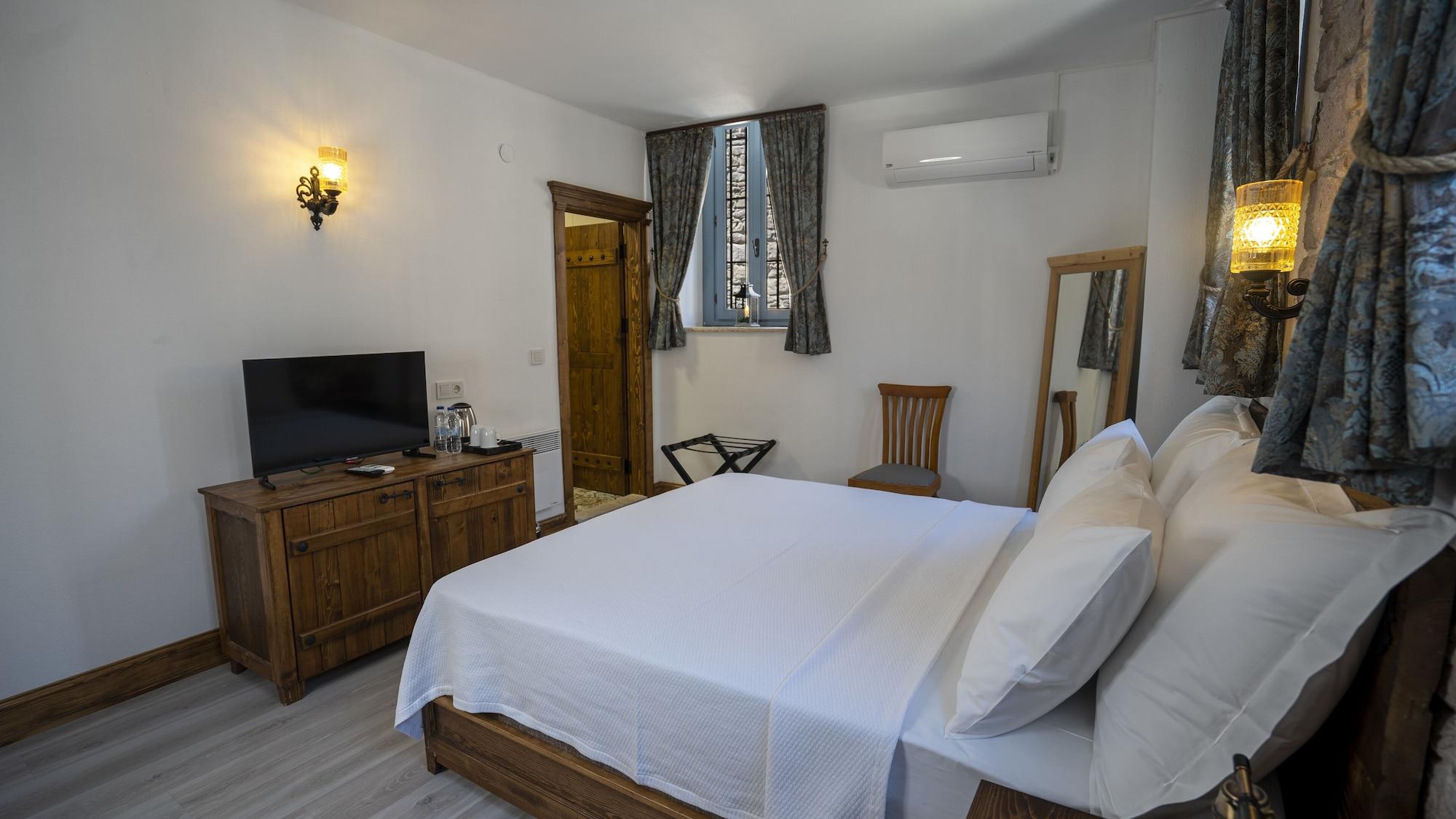 Villa Pietra Butik Otel Ayvalı Exterior foto